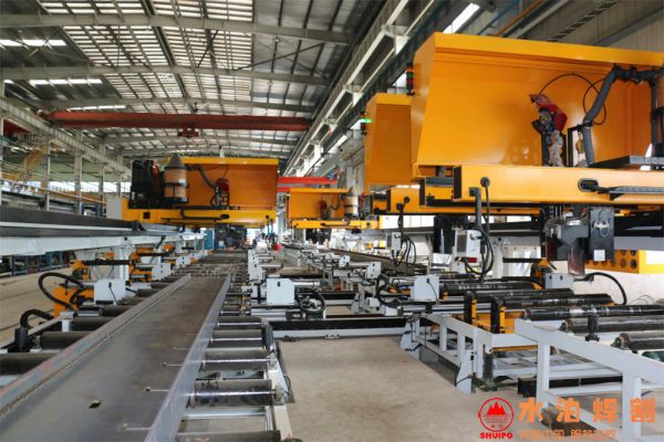 New type of girder welding production line